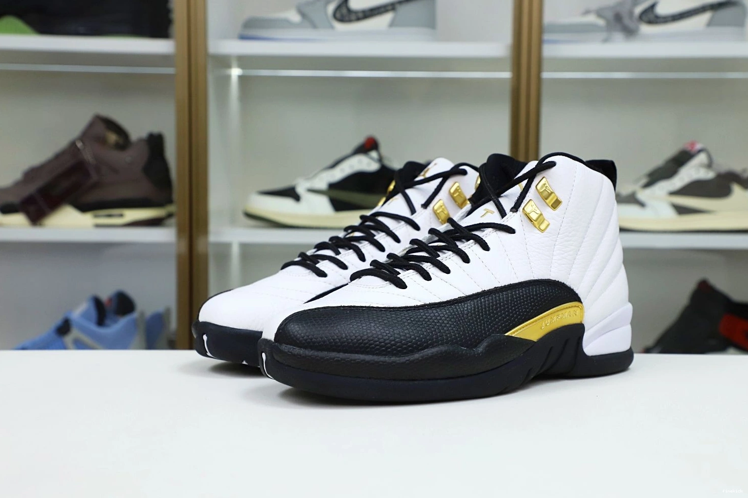 RETRO 12 JORDAN 'ROYALTY' AIR 0929